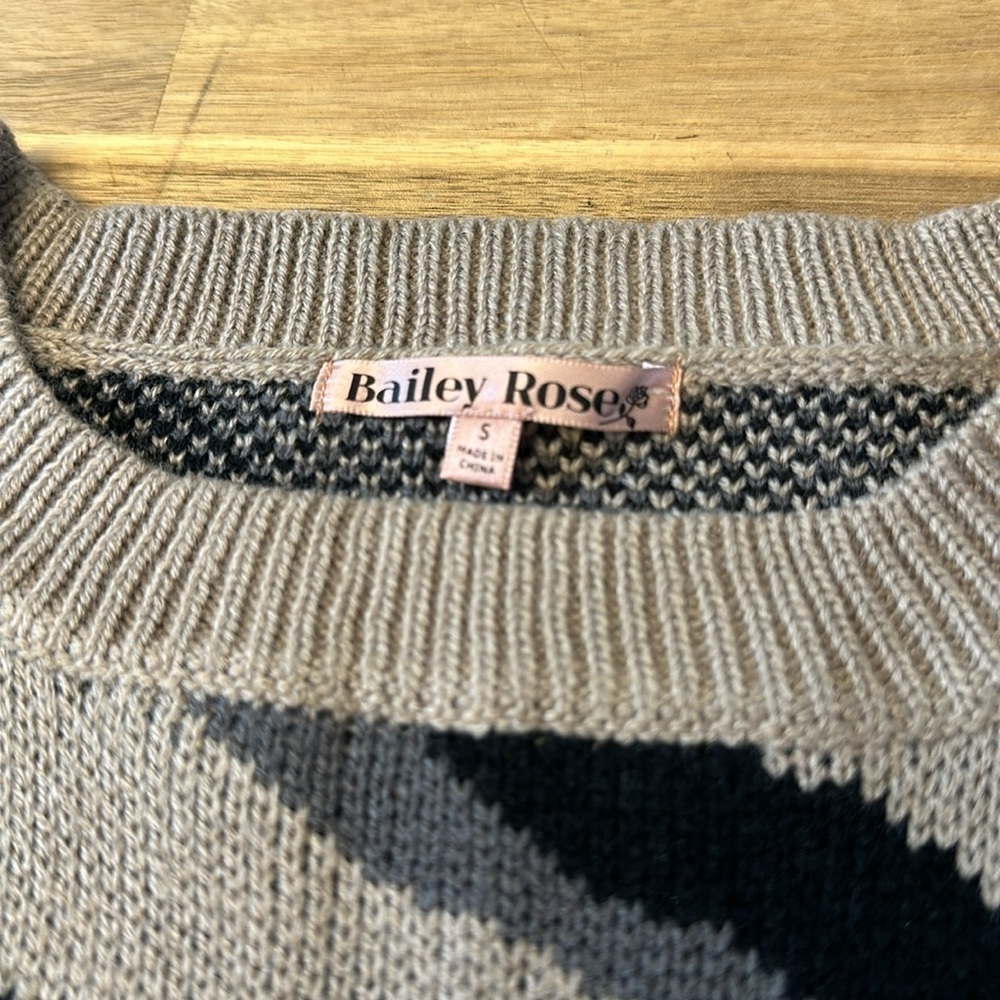 BAILEY ROSE sweater - Picture 5 of 6